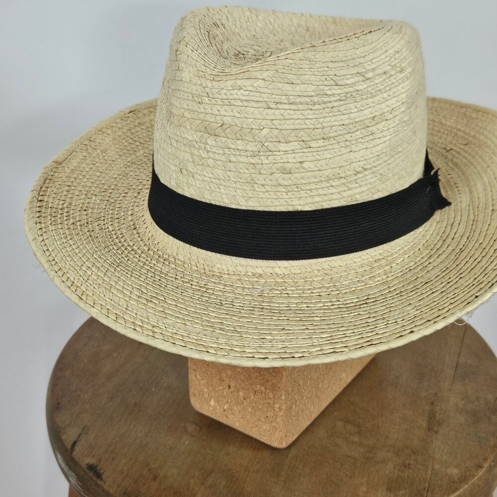 Authentic Handmade Panama-Style Straw Hat - Picture 2 of 4